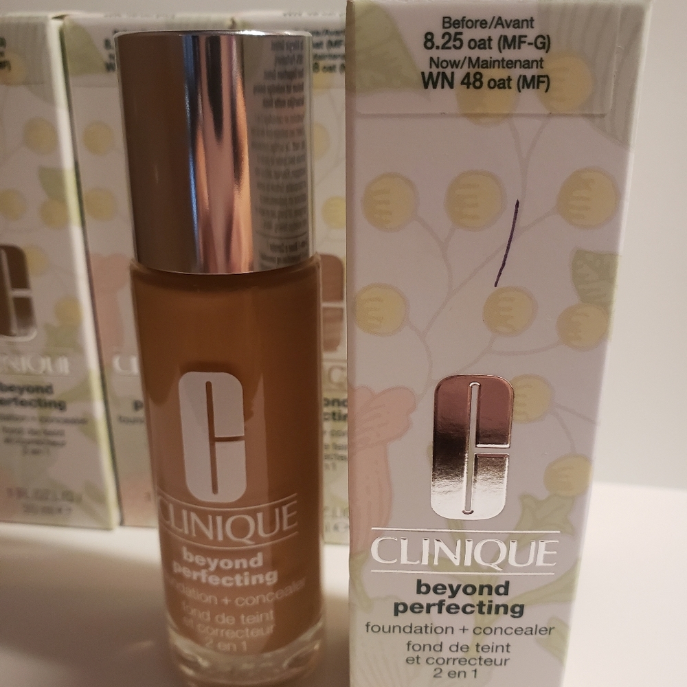 CLINIQUE Beyond Perfecting *8.25 OAT* / Foundation + Concealer /1 oz / NIB - Picture 2 of 4